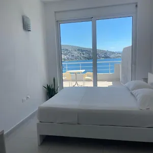 Kristina Bellavista Pensión Sarandë